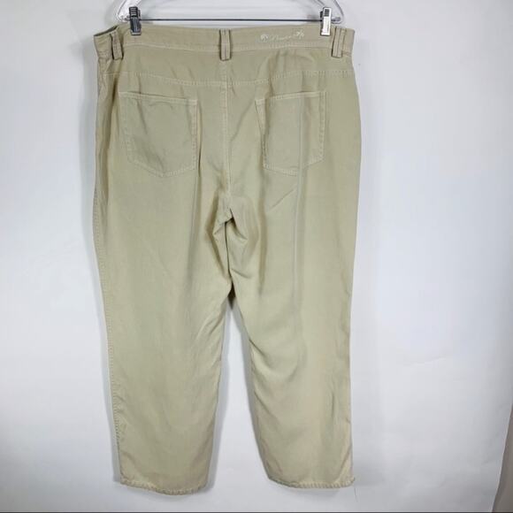 Silk Tan Pants Slacks Sz 40x 30 Pusser’s Island Summer Cream - Picture 2 of 7